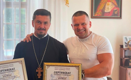 Любив спорт ще зі школи: священник з Доброгостова встановив два рекорди України з паверліфтингу