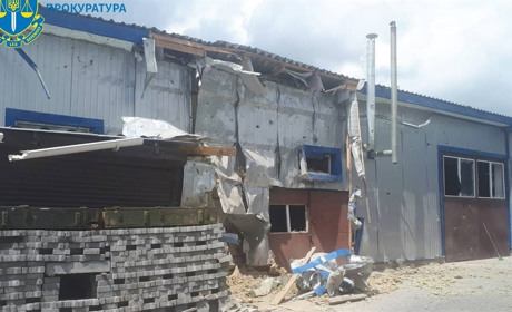 Внаслідок ворожих обстрілів на Херсонщині загинув чоловік, — прокуратура