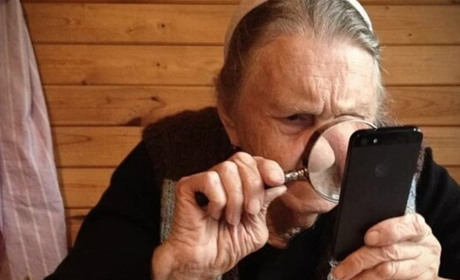 Навесні біляївським вакцинованим пенсіонерам 60+ обіцяють безкоштовні смартфони