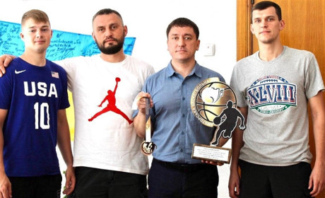 "Бронза" сарненських баскетболістів: хто став кращим гравцем сезону