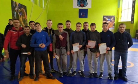 12 медалей підкорили жмеринчани на чемпіонаті області з греко-римської боротьби
