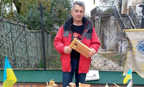 МИСТЕЦЬКА МОЗАЇКА НІЖИНА: СЕРГІЙ СВЯТНИЙ