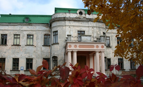 До тридцятиріччя осередку майстрів «Чорнодимлена кераміка» в палаці Потоцьких відбудеться імпреза