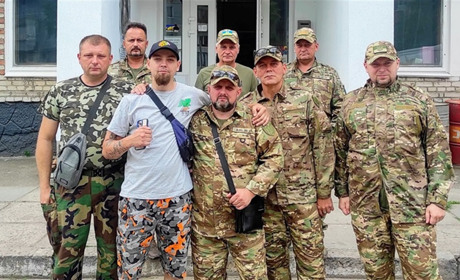 "Тарік", військовослужбовець 72-ї бригади: "Є хлопці, які готові із сокирами йти на москалів"