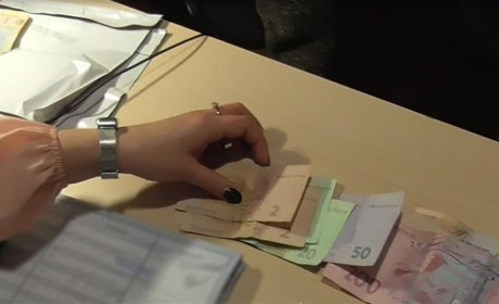 У Біляївці затримали підлітка, який викрав у пенсіонерів 17 000 гривень та гаджети