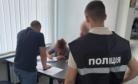 "Мертві душі": директор закладу освіти на Житомирщині 3 роки платив зарплату псевдопрацівникам