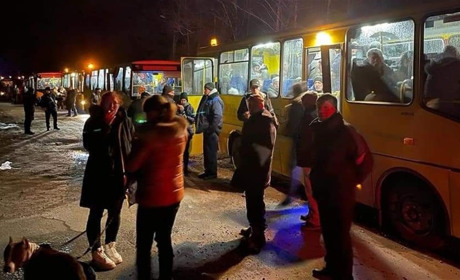 З місць, де тривають бойові дії, до Переяслава евакуювали тимчасових переселенців