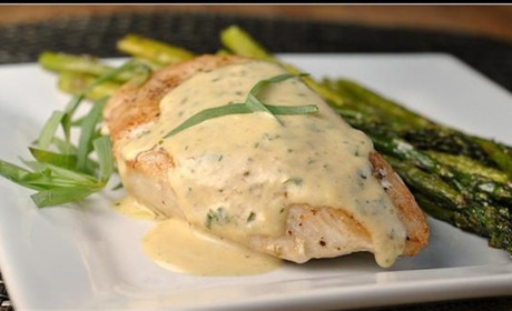 Рецепт дня: тушковане філе індички у сметані