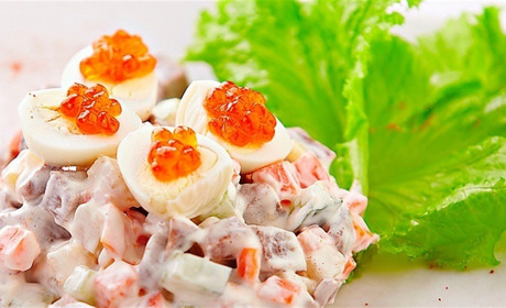 Як приготувати справжній салат «Олів’є» і у скільки його приготування обійдеться сватівчанам