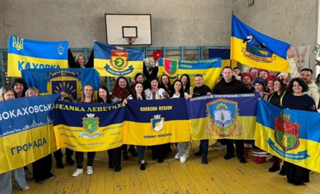 Каховська і Новокаховська громади взяли участь у благодійному ярмарку на підтримку ЗСУ