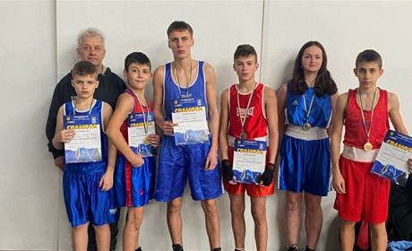 Боксери з Глухова відзначилися перемогами на чемпіонаті області