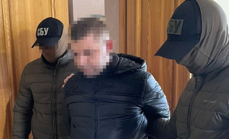Затримали "на гарячому" депутатів Сумської облради, які пропонували 100 тис. дол хабаря