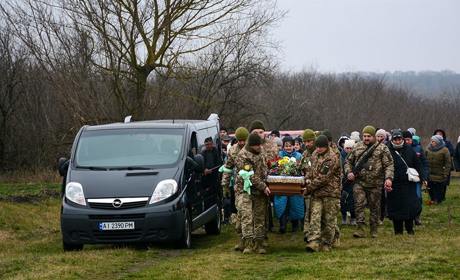 Його руки пахли хлібом і життям - в Зеленому Яру попрощалися із воїном Ярославом Грушком