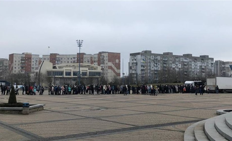 В Южному пенсіонерка за шматок піци ледь не побилася зі школярем