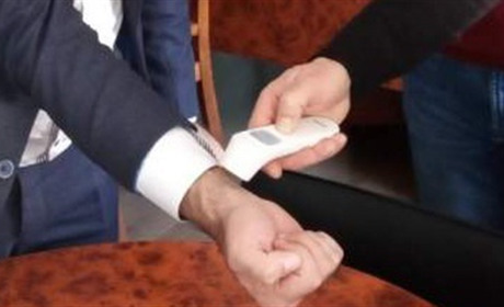 Чи вбиває алкоголь коронавірус? Розвінчуємо найпопулярніші міфи