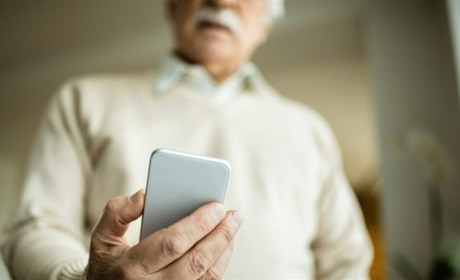 Фейк у Telegram: шахраї маніпулюють щодо можливості втрати пенсії