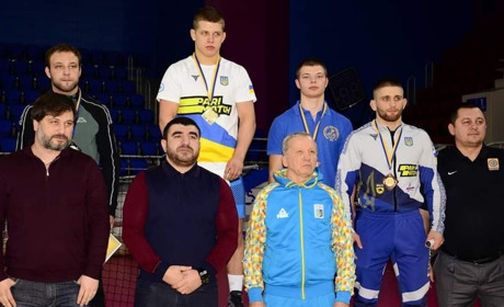 Жмеринчанин Ігор Бичков здобув золото та виборов путівку на Чемпіонат Європи з боротьби