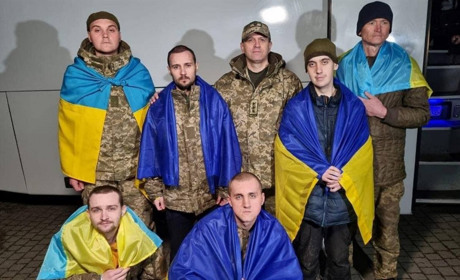 Пограничников с острова Змеиный поощрили государственными наградами