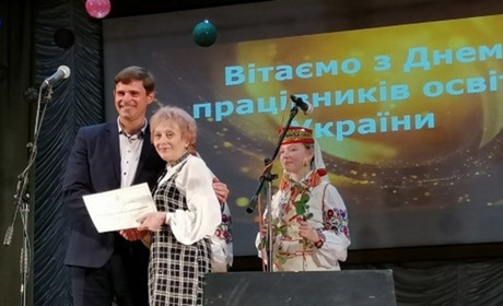 Понад 100 освітян Калуської громади отримали відзнаки з нагоди професійного свята