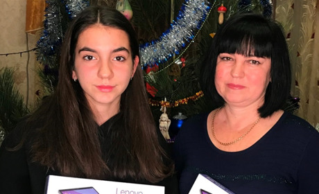 Вивчаючи історію - отримують призи: як мама й донька з Петропавлівки виграли Чешський конкурс