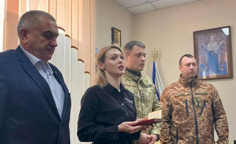 В Черкаському районі відзнаками Президента посмертно нагородили трьох військовослужбовців