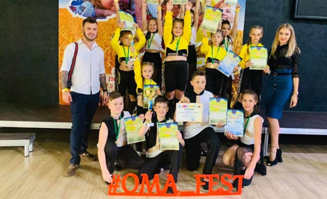 Барська аматорська студія сучасного танцю «Family» запрошує до занять та знайомить з викладачами