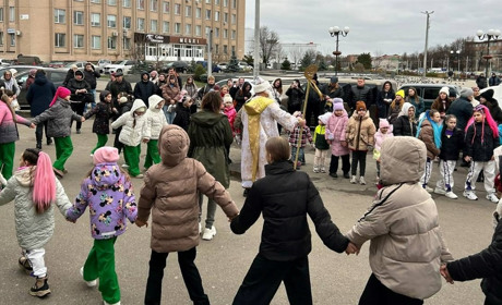Святий Миколай подарував золотоніським дітям свято