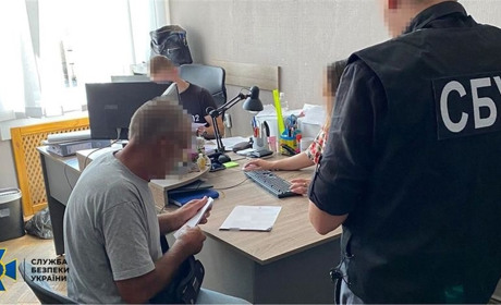 На Житомирщині СБУ виявила жителя військового містечка, який публічно підтримав напад Росії