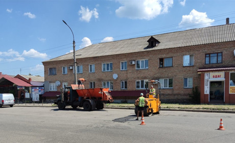 У Смілі ремонтують дороги: на яких вулицях працюють комунальники