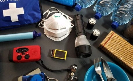 Куди йти і чим запастися: 10 порад від ДСНС, як підготуватися до надзвичайної ситуації