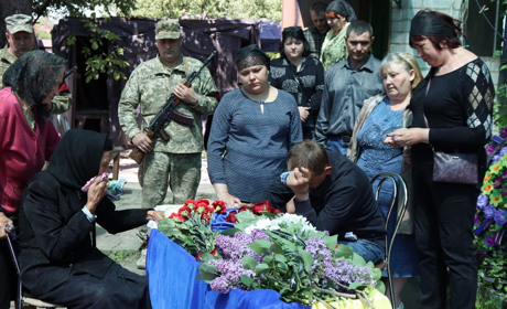 В останню путь у Петропавлівці провели захисника України Володимира Яценка (ВІДЕО)