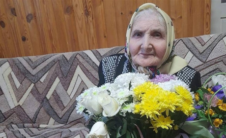 Із книгою в руках — у 95: історія вчительки Ольги Гонтар із села Скіпче