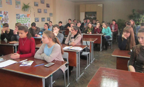 Сватівським школярам допомагають визначитися з професією у клубі «Профі». Що це і для чого 