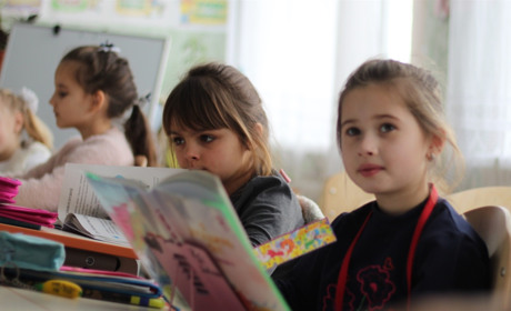 Як навчають дітей у Волновасі. Один день із життя Нової української школи