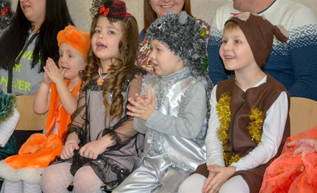 Майстриня карнавальних костюмів: з моди не виходять сукні принцес й одяг супергероїв