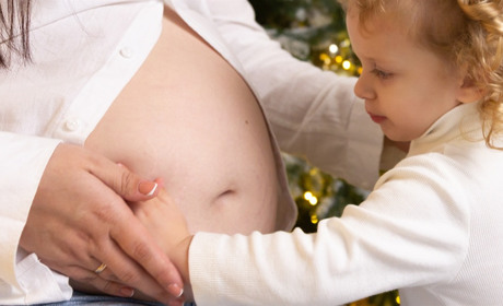 Як підвищення мінімальної зарплати вплинуло на «декретні» у 2026 році