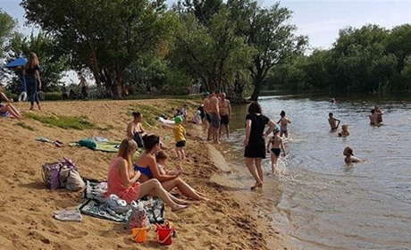 Купатися не рекомендують: на Дитячому пляжі в Біляївці проби води  перевищили санітарні норми