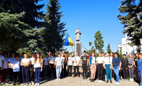 Забіг, естафети, волейбол: учні і вчителі Білківської ЗОШ провели День фізичної культури та спорту