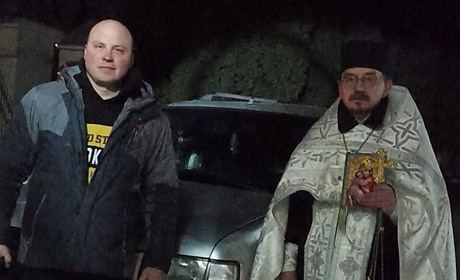 Вже 10 автомобілів і тисячі квадратних метрів маскувальних сіток передали воїнам ЗСУ