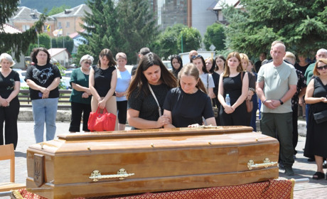 Зі своїх 29-и – сім років на війні: додому «на щиті» повернувся Катинський Тарас зі Старої Ягільниці