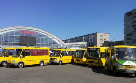 Керівники автортранспортних підприємств Червонограда просять підняти ціну на проїзд у маршрутках