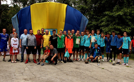 Грали у футбол та збирали кошти для ЗСУ: на Білопільщині відзначали День Незалежності України