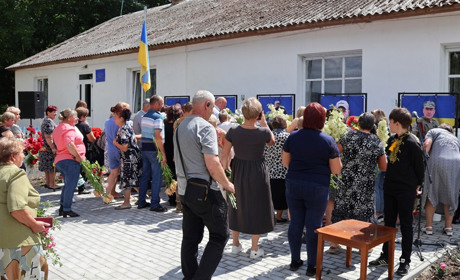 У Ходаках Барської громади відкрили Алею слави на честь полеглих захисників