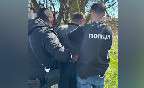 У Херсоні затримали чоловіка, який збував амфетамін — передавав «клієнтам» при особистій зустрічі
