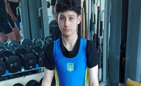 Юний силач із Берестинщини здобув «золото» на обласному чемпіонаті