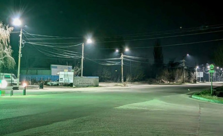 На Заводській знову світло: завершено відновлення зовнішнього освітлення (відео)