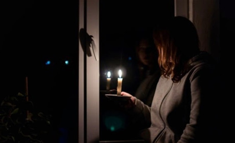 Відключення світла сьогодні будуть здебільшого одночасно по три черги