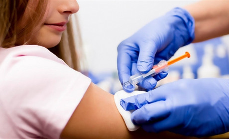 Вакцинація на Білопільщині триває. Скільки людей вакциновано у серпні