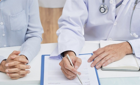 Скринінг здоров'я 40+: як пройти обстеження, якщо ви не користуєтесь Дією