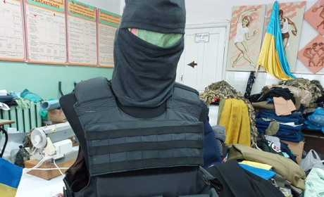 Допомогти попри всі перепони: історія пошуку швацької машинки для волонтерів